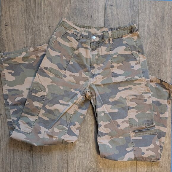 👖 Women’s Cargo Pants Lot - 5 Pairs • Baggy - American Eagle + more - Picture 12 of 13